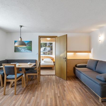 Ferienhaus Aventurin Apartment Фис Екстериор снимка