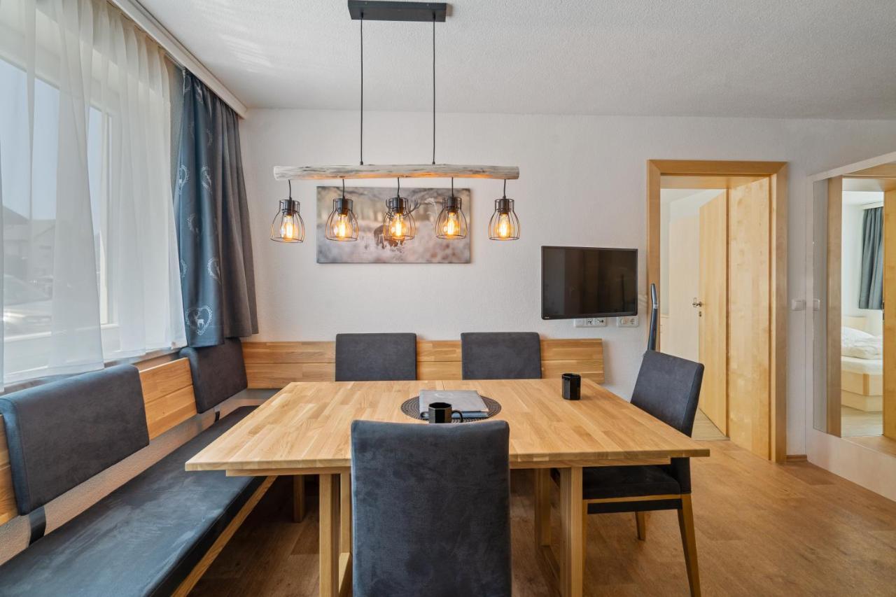 Ferienhaus Aventurin Apartment Фис Екстериор снимка